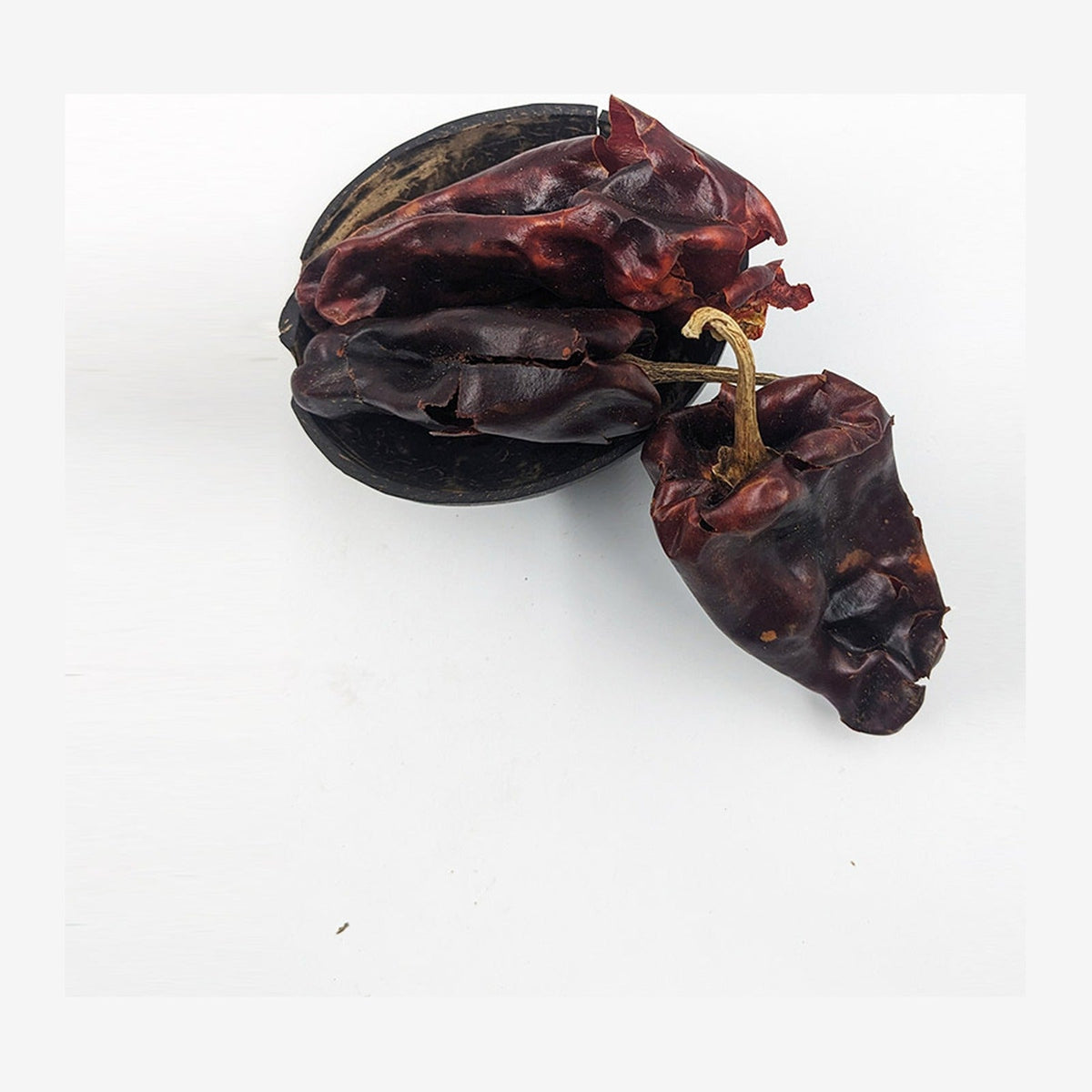 Whole Kashmiri Red Chilli